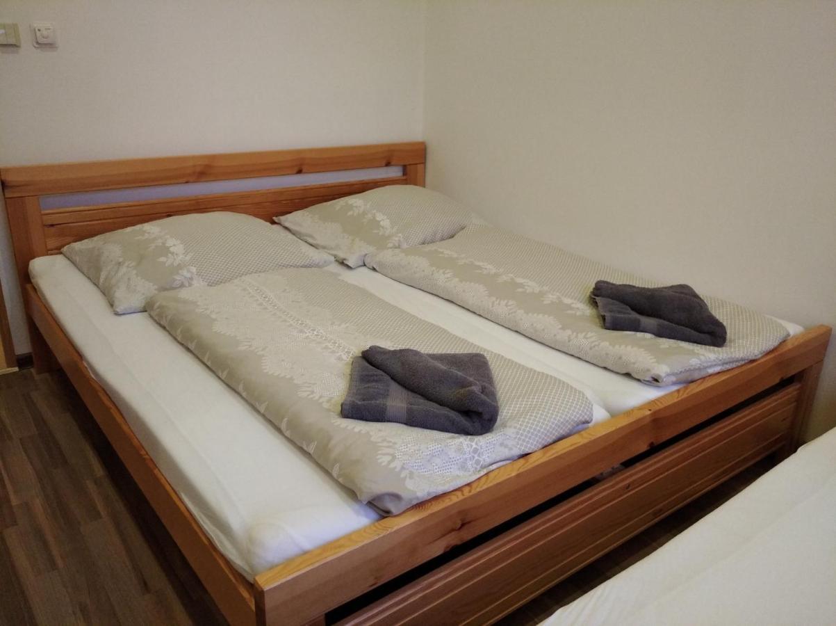 Ubytovani V Soukromi Opolany U Podebrad Экстерьер фото